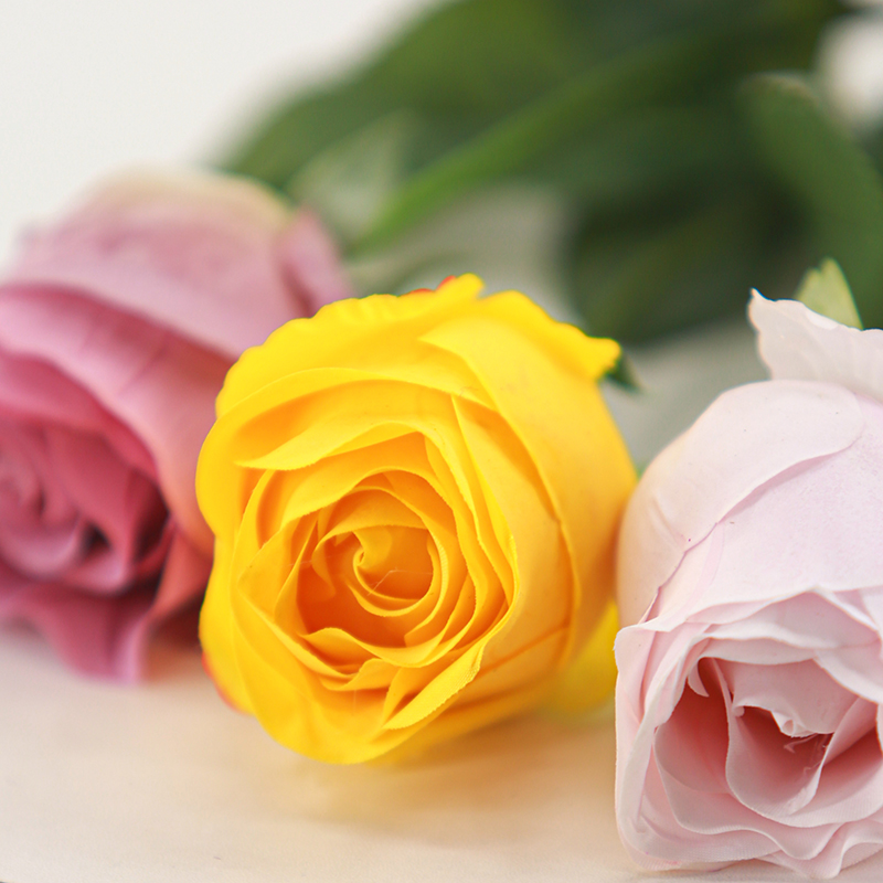 Real Touch Moisturizing Bulgarian Rose
